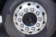青岛解放 鹰途 头等舱 560马力 6X4 AMT自动挡牵引车(国六)(CA4259P35K2T1E6A80)