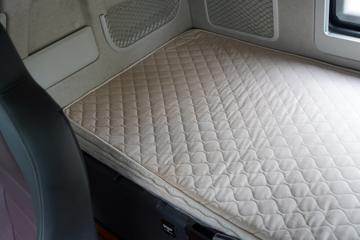 �ൺ��� ӥ; ͷ�Ȳ� 620���� 6X4 AMT�Զ���ǣ����(����)(CA4257P35K18T1E6A80)ͼƬ