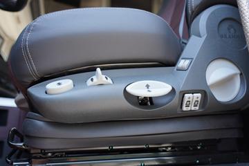 �ൺ��� ӥ; ͷ�Ȳ� 620���� 6X4 AMT�Զ���ǣ����(����)(CA4257P35K18T1E6A80)ͼƬ