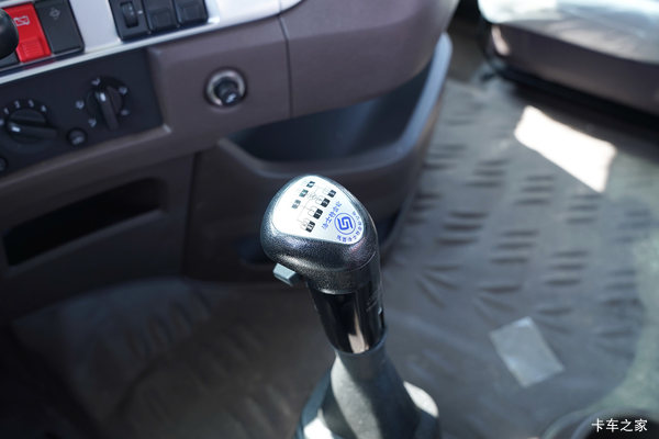 乘龙H7重卡 510马力 6X4牵引车优惠2万元