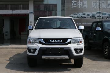 庆铃 五十铃T17 3.0T柴油 142马力 四驱 双排斗式皮卡外观图片