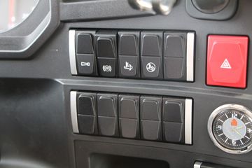 �й�����HOWO ͳ˧ 150���� 4.15�׵��������Ῠ(��ʿ��8��)ͼƬ