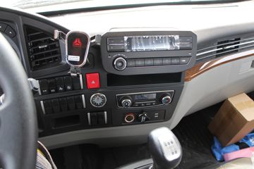 �й�����HOWO ͳ˧ 150���� 4.15�׵��������Ῠ(��ʿ��8��)ͼƬ