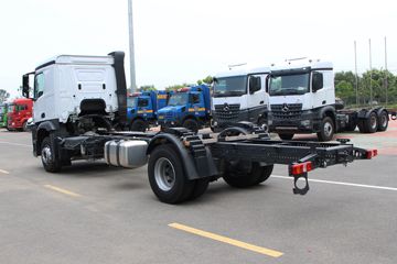 奔驰新Arocs&nbsp;载货车外观                                                图片