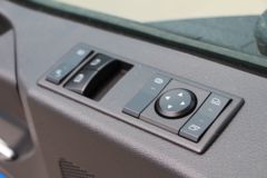 奔驰 Arocs 1833 4X2 工程车底盘(国六)