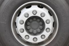 奔驰 Arocs 1833 4X2 工程车底盘(国六)