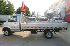 金杯 T50S 1.6L 116马力 汽油 3.6米单排栏板微卡(国六)(JKC1034DV6HL4)