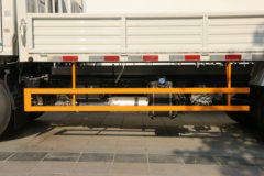 江铃 顺威窄体 127马力 4.22米单排栏板轻卡(国六)(JX1041TGC26)