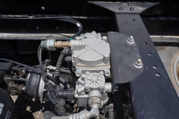 ���� ����˹Q9 220���� 4X2 9.8���Ű���������ʽ�ػ���(����)(HFC5181XYKB80K1E4S)ͼƬ