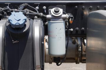 ���� ����˹Q9 220���� 4X2 9.8���Ű���������ʽ�ػ���(����)(HFC5181XYKB80K1E4S)ͼƬ