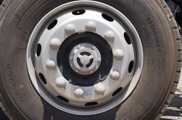 ���� ����˹Q9 220���� 4X2 9.8���Ű���������ʽ�ػ���(����)(HFC5181XYKB80K1E4S)ͼƬ