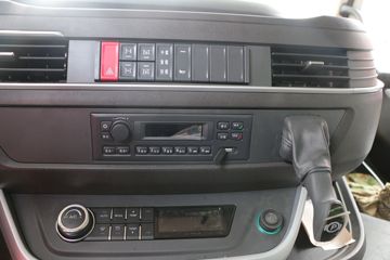  ܻH6 ϰ 390 8X4 6.2жʽ()(CQ5317ZLJEV09256)ͼƬ