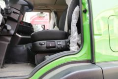 上汽红岩 杰虎H6 复合版 390马力 8X4 6.2米自卸式垃圾车(国六)(CQ5317ZLJEV09256) 上汽红岩 杰虎H6 复合版 390马力 8X4 6.2米自卸式垃圾车(国六)(CQ5317ZLJEV09256)