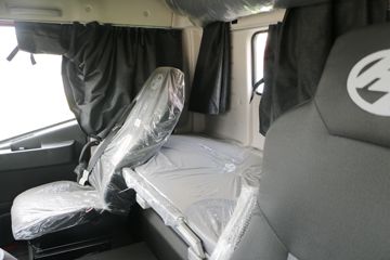 �������� ��ʨC6�ؿ�PRO 460���� 6X4 ǣ����(����)(CQ4257HV11334)ͼƬ