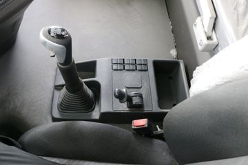 �������� ��ʨC6�ؿ�PRO 460���� 6X4 ǣ����(����)(CQ4257HV11334)ͼƬ