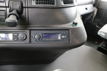 �������� ��ʨC6�ؿ�PRO 460���� 6X4 ǣ����(����)(CQ4257HV11334)ͼƬ