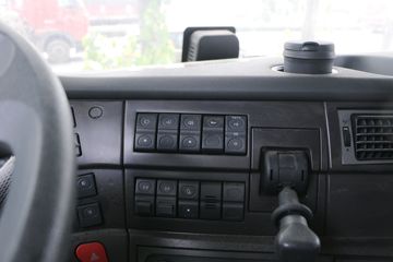 �������� ��ʨC6�ؿ�PRO 460���� 6X4 ǣ����(����)(CQ4257HV11334)ͼƬ