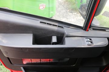 �������� ��ʨC6�ؿ�PRO 460���� 6X4 ǣ����(����)(CQ4257HV11334)ͼƬ