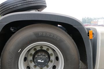 �������� ��ʨC6�ؿ�PRO 460���� 6X4 ǣ����(����)(CQ4257HV11334)ͼƬ