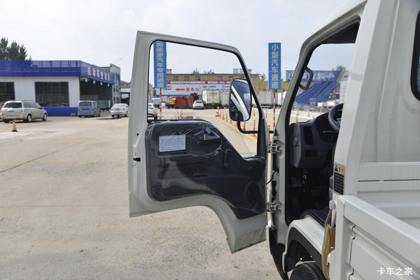 福田瑞沃 骁运7 115马力 3.67米单排自卸车,活动力度大