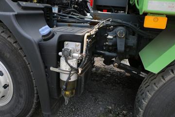 �������� ��ʨC6 ���ذ� 420���� 8X4 6.5����ж��(����)(CQ3317HD10286)ͼƬ