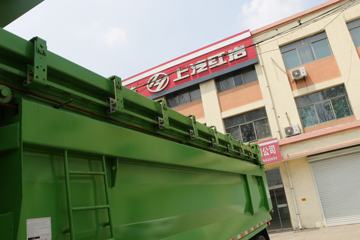 �������� ��ʨC6 ���ذ� 420���� 8X4 6.5����ж��(����)(CQ3317HD10286)ͼƬ