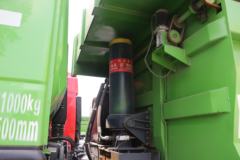 上汽红岩 杰狮C6 重载版 420马力 8X4 6.5米自卸车(国六)(CQ3317HD10286)