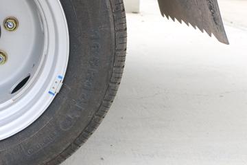 ������Խ��X1 ��׼�� 1.6L 122���� 2.96����س�(����)(SC5034XLCXDD6B1)ͼƬ