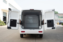 万象汽车 T01 3.15T 4.89米纯电动封闭货车38.016kWh