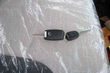 �ɵ��³� V2ϵ�� 122���� 3.85���Ű������Ῠ(����)ͼƬ