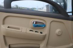 飞碟奥驰 V2系列 122马力 3.85米排半栏板轻卡(国六) 飞碟奥驰 V2系列 122马力 3.85米排半栏板轻卡(国六)