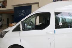 江铃汽车 新全顺 122马力 9座 2.0T柴油 中轴中顶多功能商用车(国六)