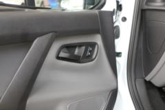江铃汽车 新全顺 122马力 9座 2.0T柴油 中轴中顶多功能商用车(国六)