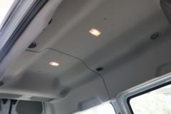 江铃汽车 新全顺 122马力 9座 2.0T柴油 中轴中顶多功能商用车(国六)