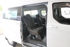 江铃汽车 新全顺 122马力 9座 2.0T柴油 中轴中顶多功能商用车(国六)
