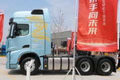 陕汽康明斯 龙骧 660马力 6X4 AMT自动档牵引车(国六)(SX4259XE4Q2)