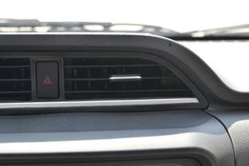 ������Խ��X1 1.2L 91���� ���� 2.585�׵�����ʽ΢��(������)ͼƬ