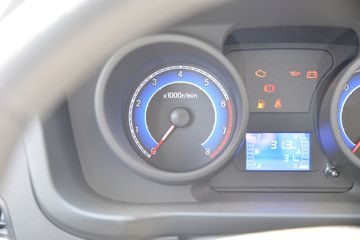 ������Խ��X1 1.2L 91���� ���� 2.585�׵�����ʽ΢��(������)ͼƬ