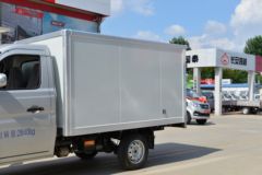 长安跨越王X1 1.2L 91马力 汽油 2.585米单排厢式微卡(单后轮)