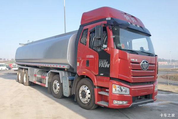 解放J6P 液体运输车