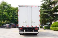 飞碟EW5 4.5T 4.16米单排纯电动厢式轻卡81.14kWh