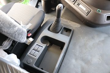 �������� ��ʨC6 ���ذ� 460���� 8X4 7.4����ж��(����)(CQ3317HD12386)ͼƬ