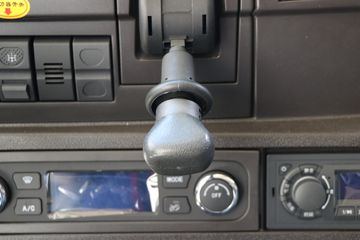 �������� ��ʨC6 ���ذ� 460���� 8X4 7.4����ж��(����)(CQ3317HD12386)ͼƬ