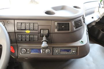 �������� ��ʨC6 ���ذ� 460���� 8X4 7.4����ж��(����)(CQ3317HD12386)ͼƬ