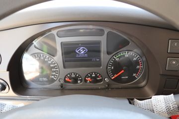 �������� ��ʨC6 ���ذ� 460���� 8X4 7.4����ж��(����)(CQ3317HD12386)ͼƬ