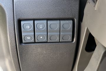 �������� ��ʨC6 ���ذ� 460���� 8X4 7.4����ж��(����)(CQ3317HD12386)ͼƬ