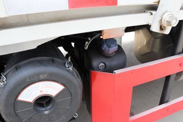 �������ó� ���KR ��ҫ�� 260���� 4X2 9.8����������ʽ�ػ���(����)ͼƬ