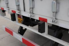 东风商用车 天锦KR 星耀版 260马力 4X2 9.8米翼开启厢式载货车(国六)