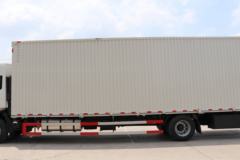 东风商用车 天锦KR 星耀版 260马力 4X2 9.8米翼开启厢式载货车(国六)