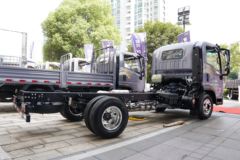 中国重汽HOWO 统帅 150马力 4.15米AMT自动挡单排栏板轻卡(国六)(ZZ1047F3314F145)